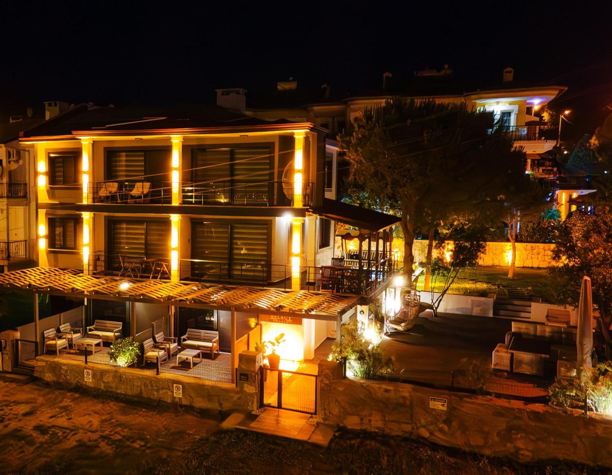 Select Cunda Guest House - Sea View Room With Private Veranda In Cunda Island Ayvalı Eksteriør billede